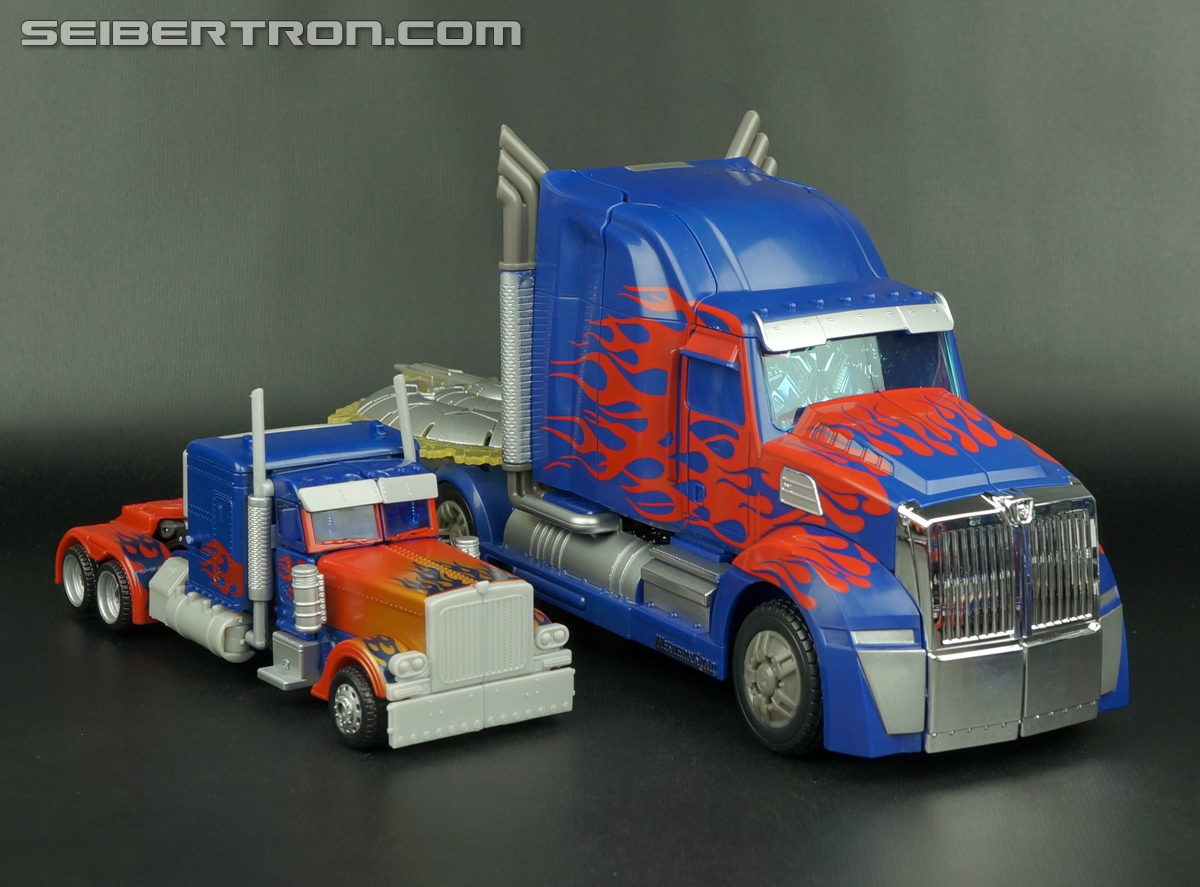 Transformers Age of Extinction: Generations First Edition Optimus Prime (Image #84 of 214)