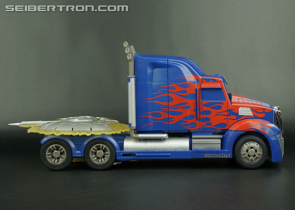 Transformers Age of Extinction: Generations First Edition Optimus Prime (Image #49 of 214)