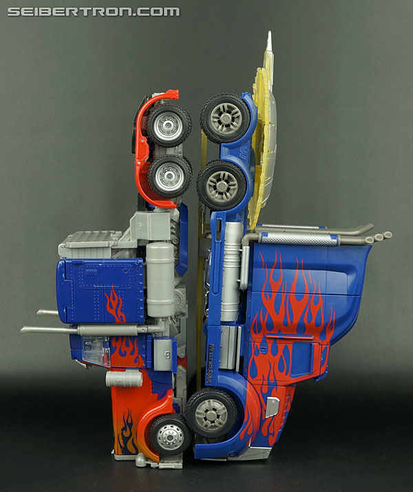 Transformers Age of Extinction: Generations First Edition Optimus Prime (Image #79 of 214)