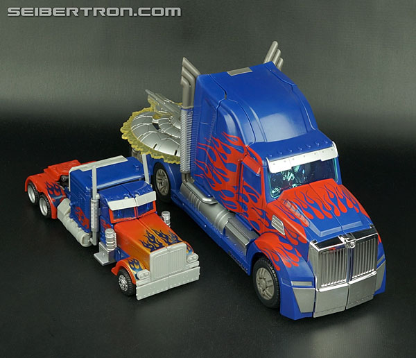 Transformers Age of Extinction: Generations First Edition Optimus Prime (Image #85 of 214)