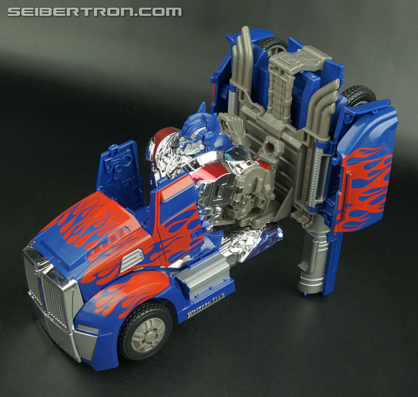 Transformers Age of Extinction: Generations First Edition Optimus Prime (Image #96 of 214)