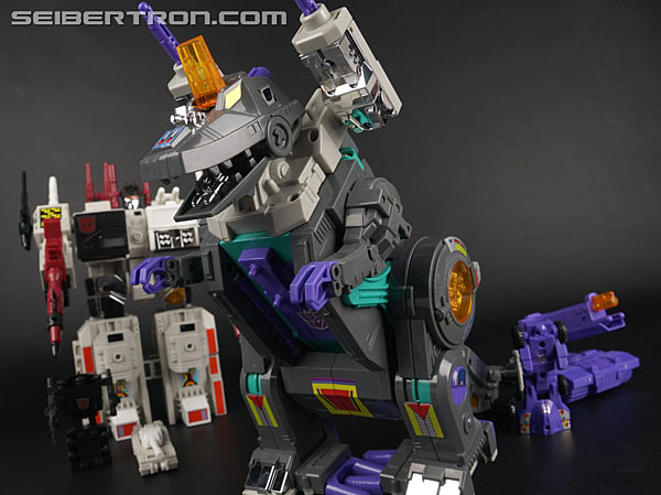 Transformers Platinum Edition Trypticon (Reissue) (Image #179 of 182)