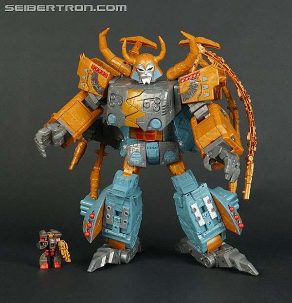 New Transformers Autobots Platinum Edition UNICRON Collection Action Figure 