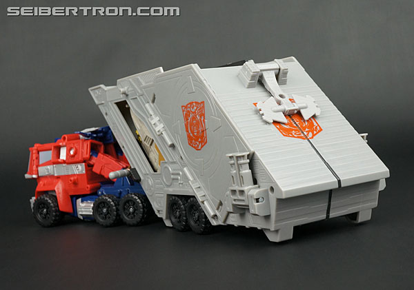 Transformers Platinum Edition Year of the Snake Optimus Prime (Image #33 of 285)