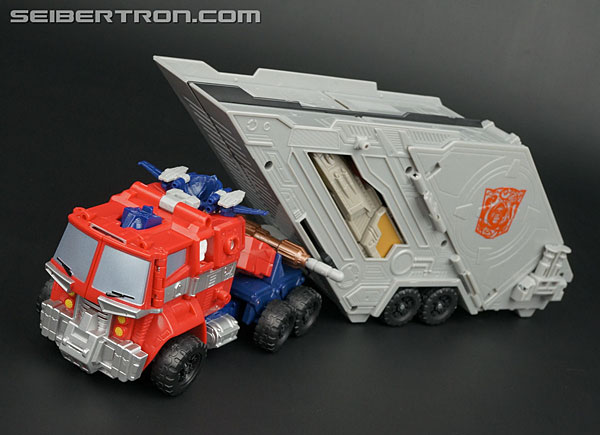 Transformers Platinum Edition Year of the Snake Optimus Prime (Image #38 of 285)