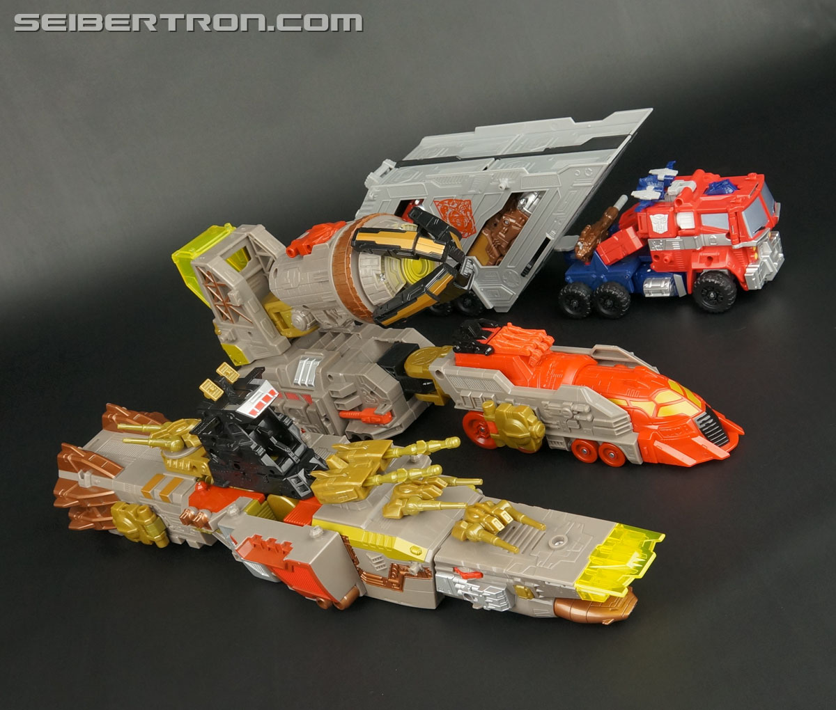 Transformers Platinum Edition Year of the Snake Omega Supreme (Image #88 of 274)