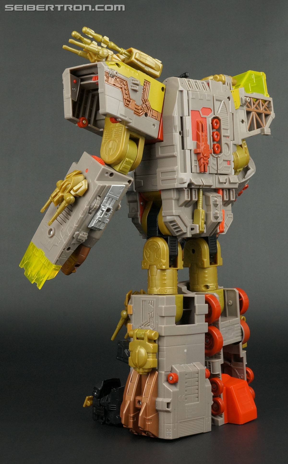 Transformers Platinum Edition Year of the Snake Omega Supreme (Image #158 of 274)