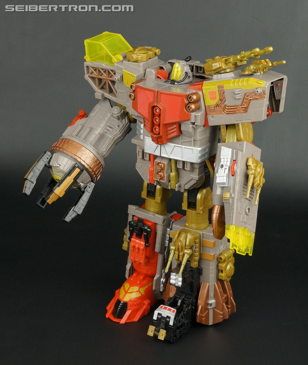 Transformers Platinum Edition Year of the Snake Omega Supreme (Image #161 of 274)