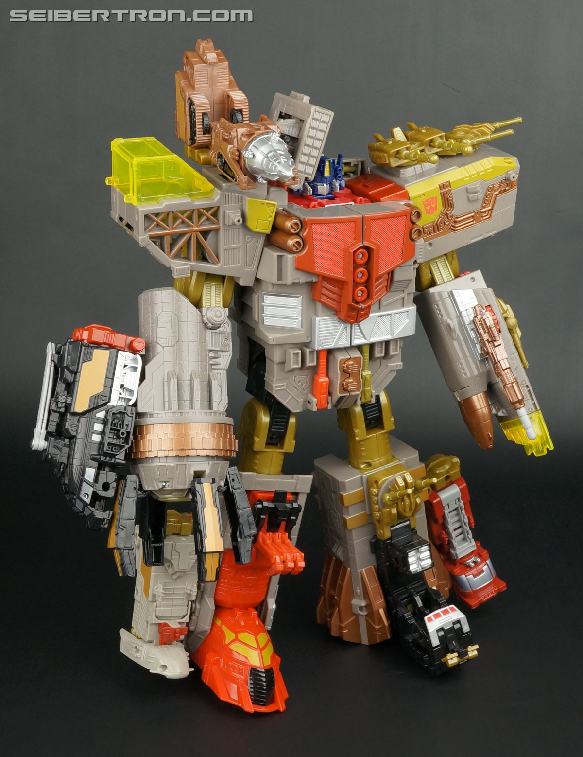 Transformers Platinum Edition Year of the Snake Omega Supreme (Image #241 of 274)