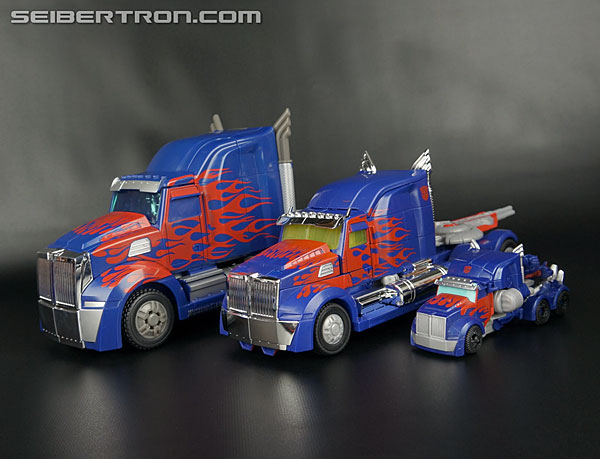 Transformers Age of Extinction: Robots In Disguise One-Step Optimus Prime (Image #18 of 90)
