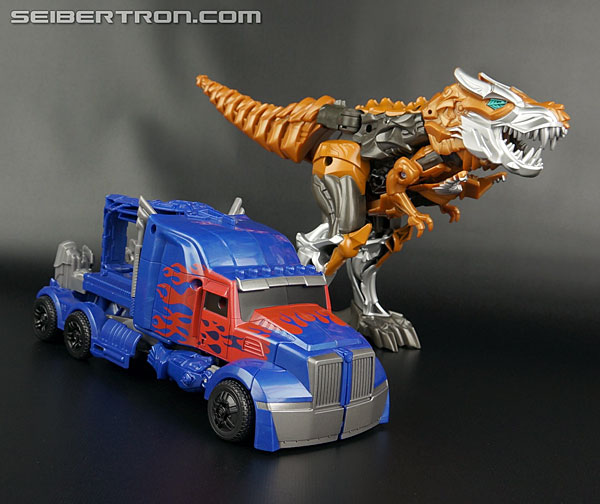 Transformers Age of Extinction: Robots In Disguise Smash and Change Optimus Prime (Image #35 of 81)