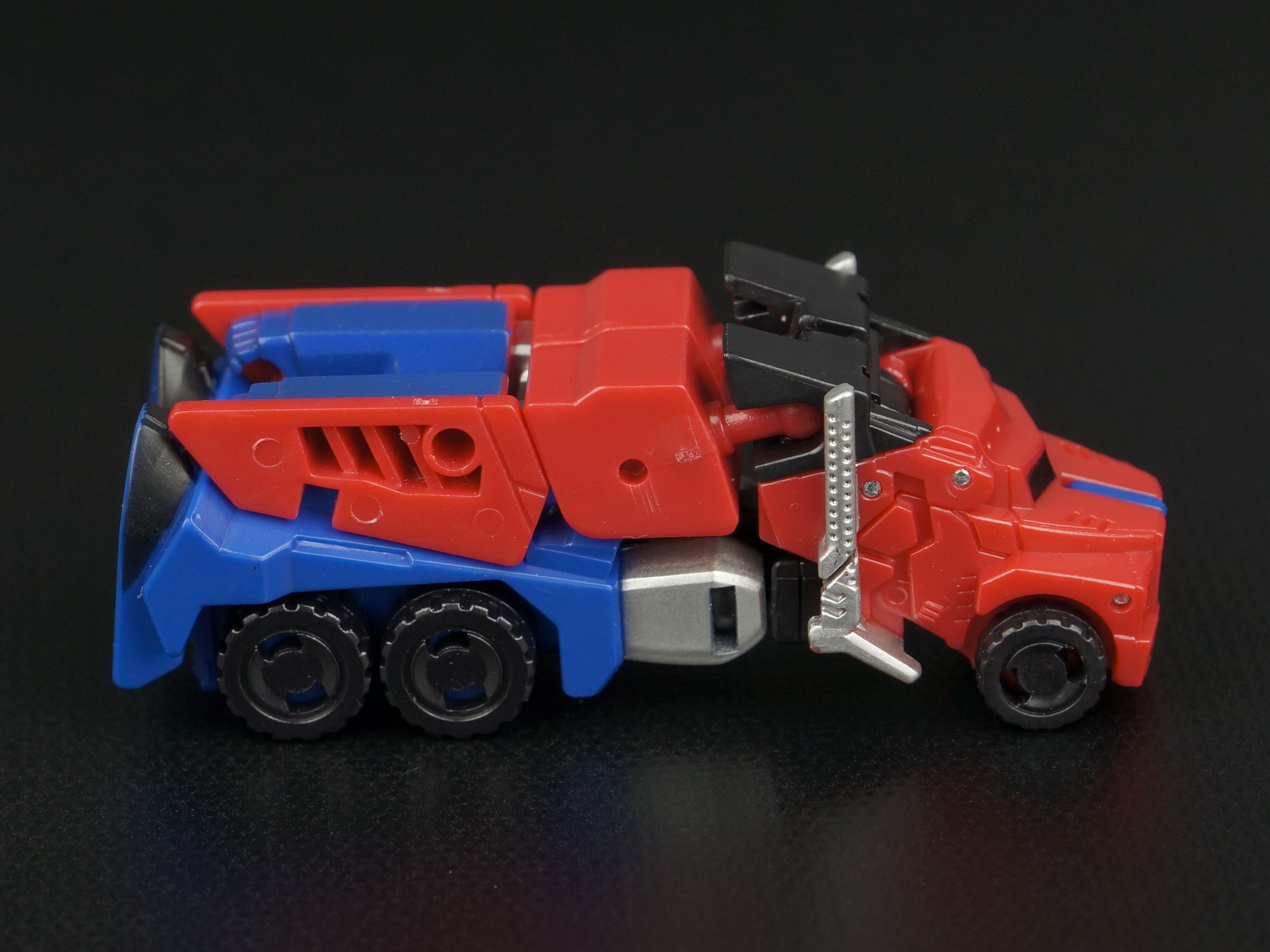 Transformers: Robots In Disguise Optimus Prime (Image #15 of 67)