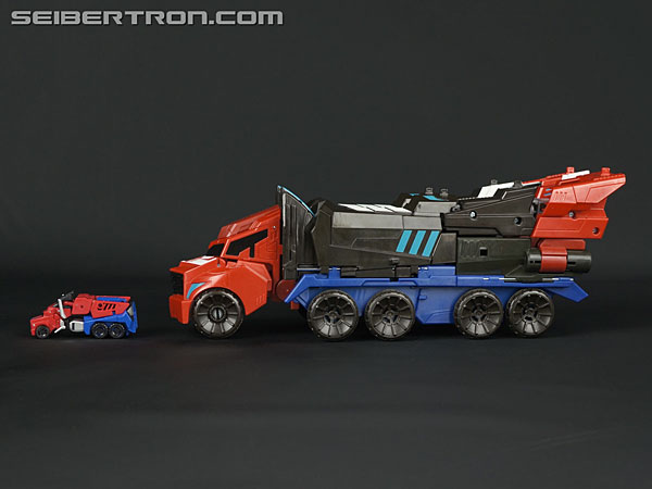 Transformers: Robots In Disguise Mega Optimus Prime (Image #44 of 87)