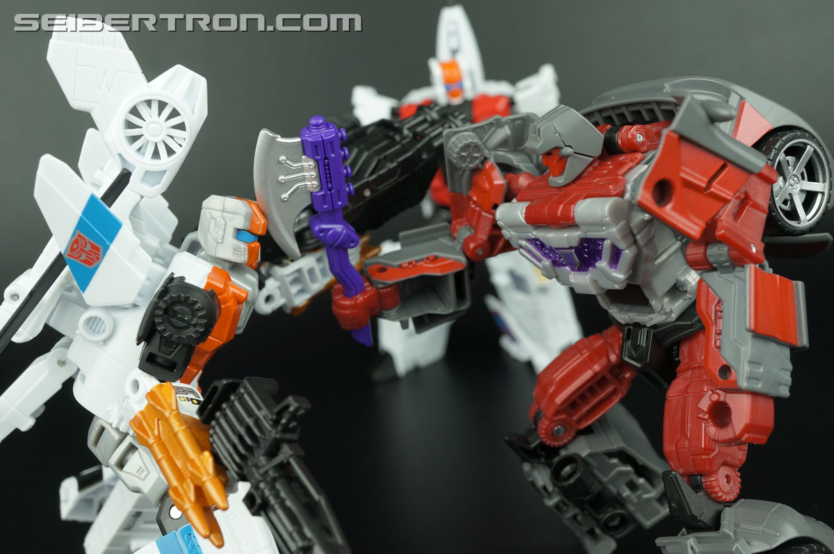 Transformers Generations Combiner Wars Brake-Neck (Wildrider) (Image #186 of 212)
