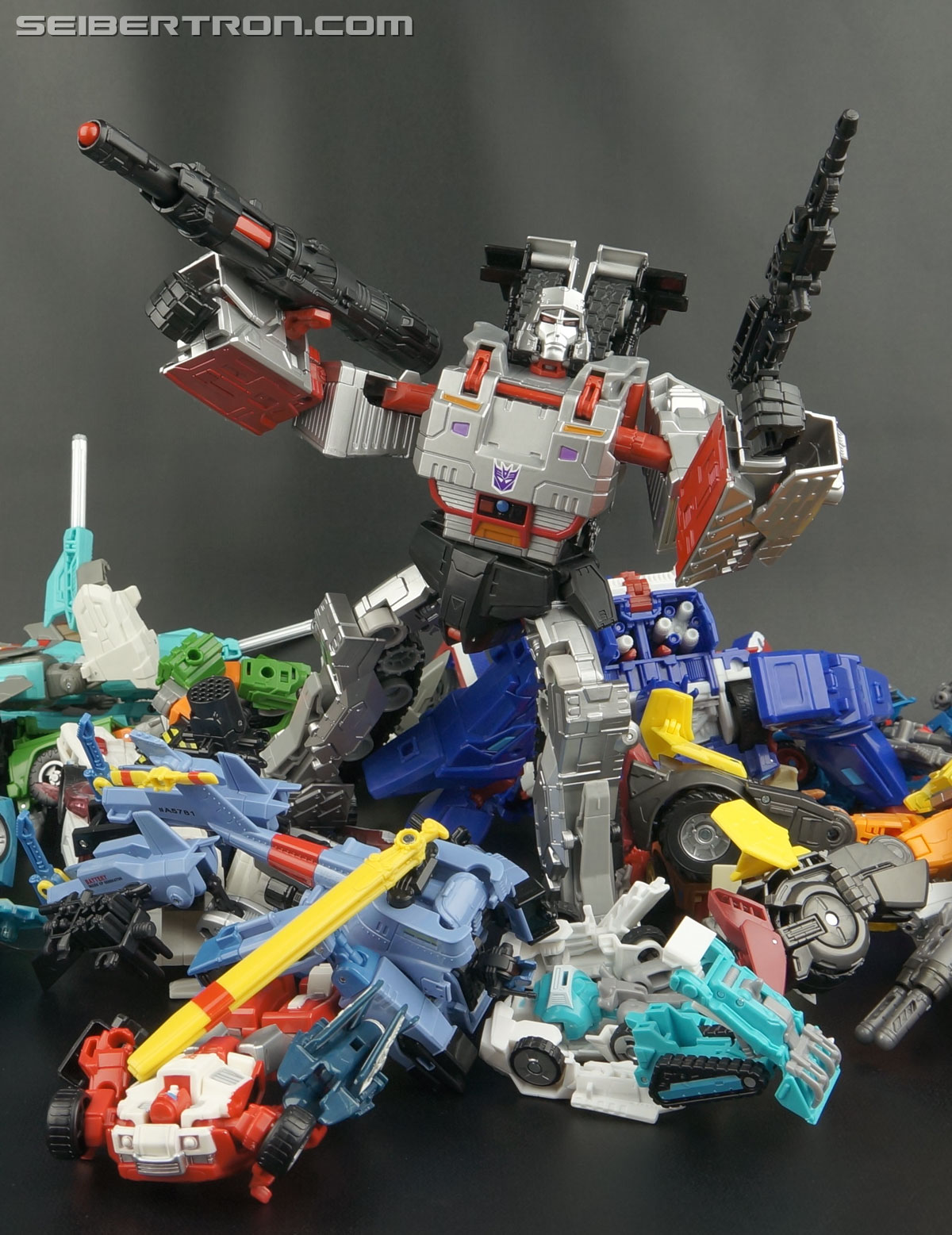 Transformers Generations Combiner Wars Megatron (Image #350 of 364)