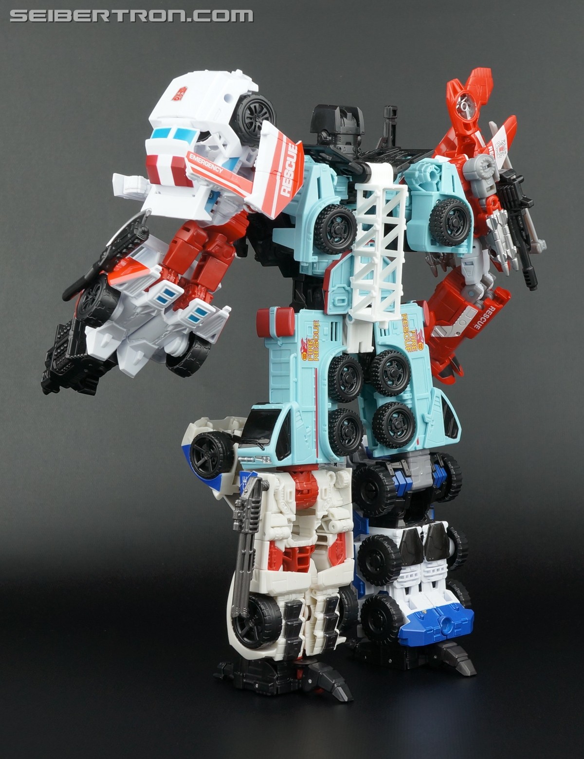 transformers combiner wars defensor toy