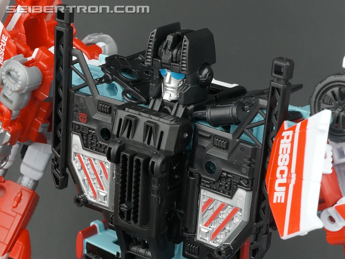Transformers Generations Combiner Wars Defensor (Image #98 of 154)