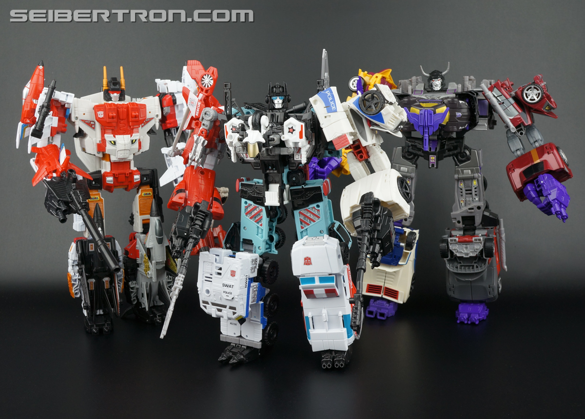 transformers combiner wars defensor action figure set