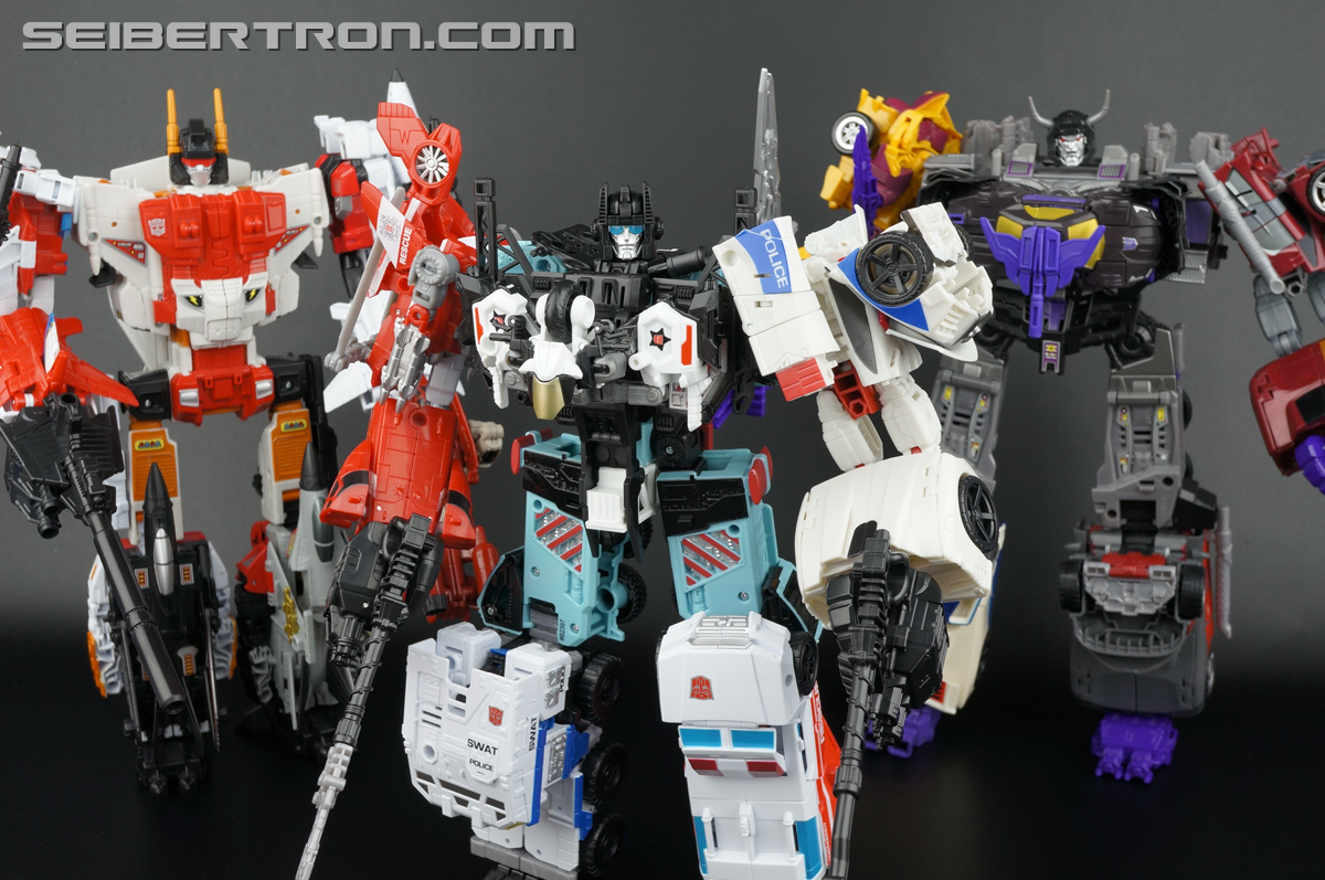Transformers Generations Combiner Wars Defensor (Image #153 of 154)