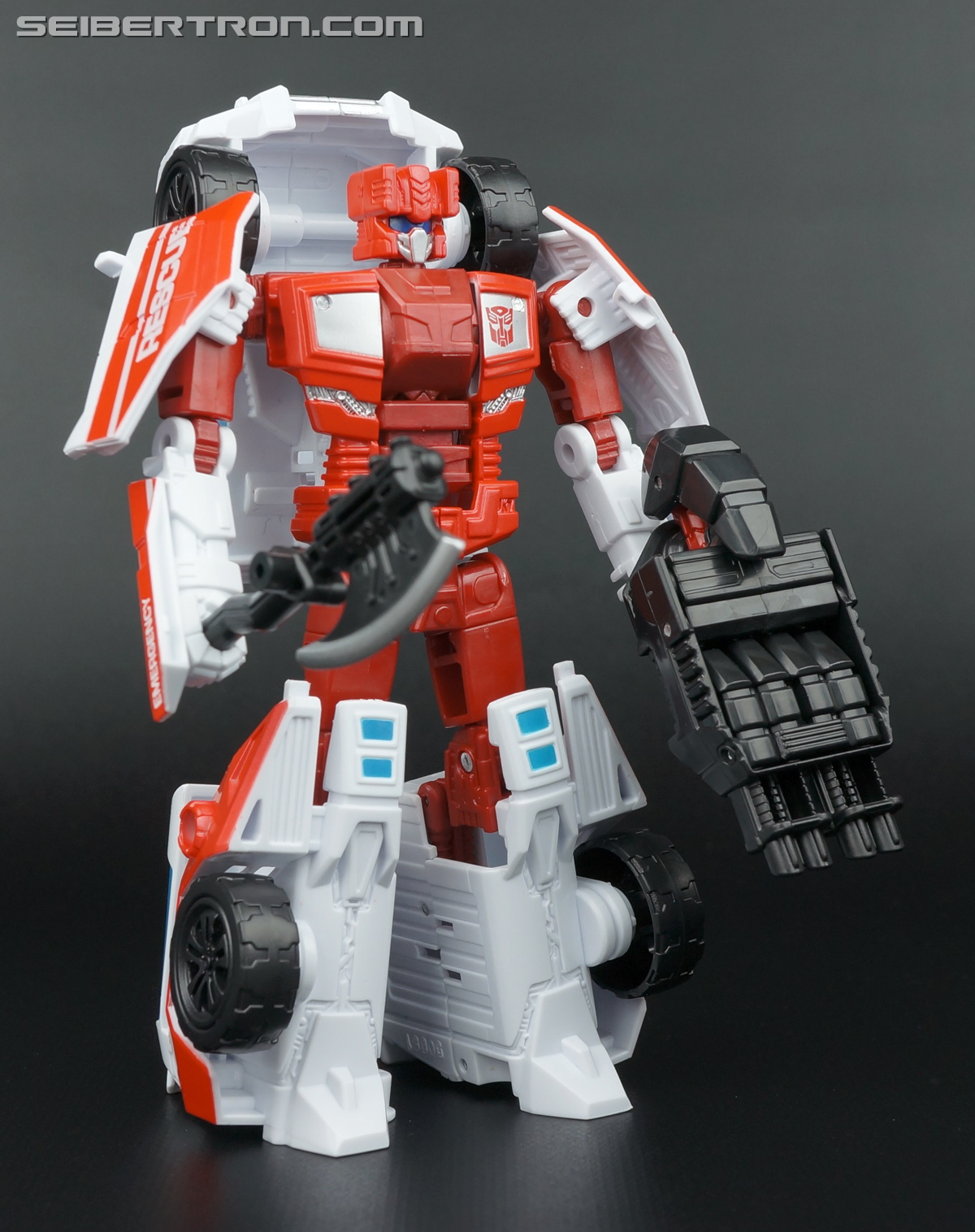 Transformers combiner discount wars first aid