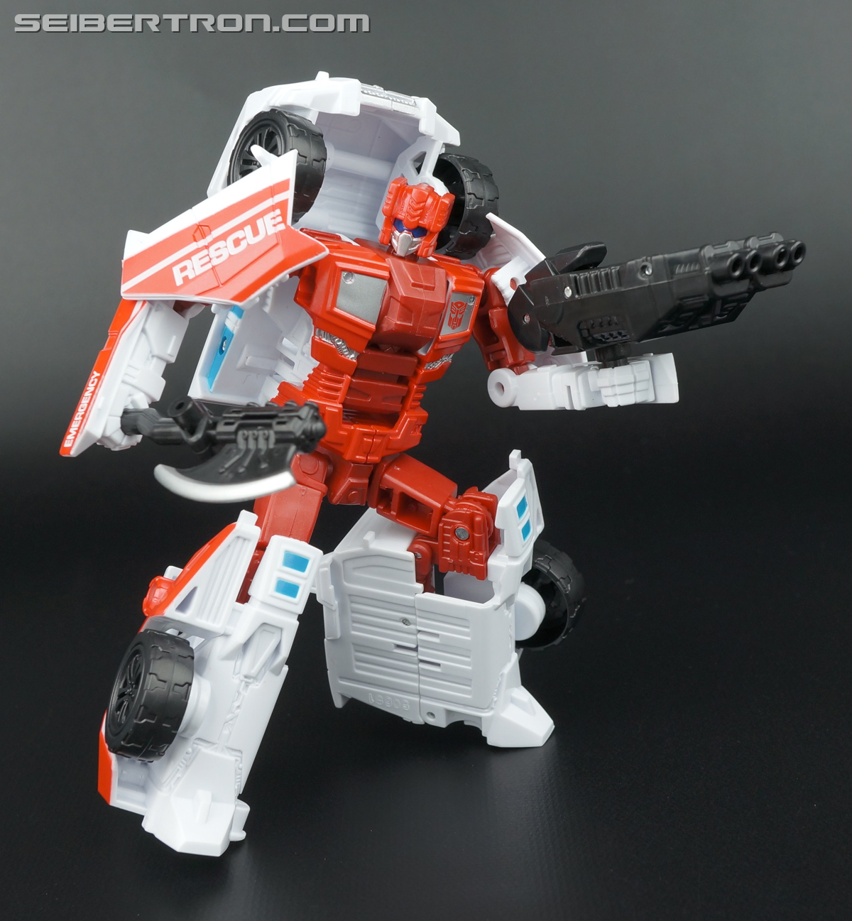 Transformers Generations Combiner Wars First Aid (Image #107 of 137)