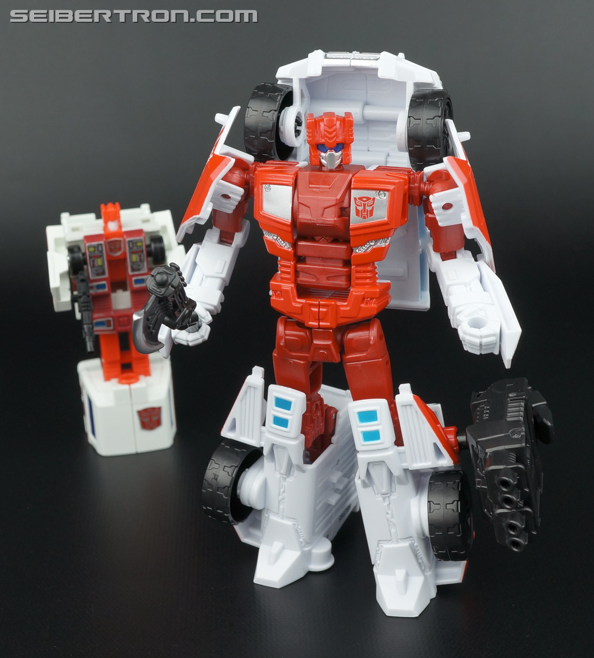 Transformers Generations Combiner Wars First Aid (Image #128 of 137)