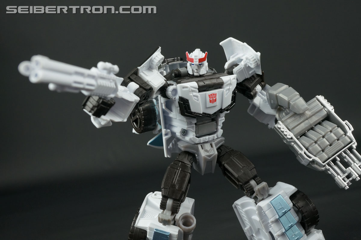 Transformers Combiner Wars PROWL New 