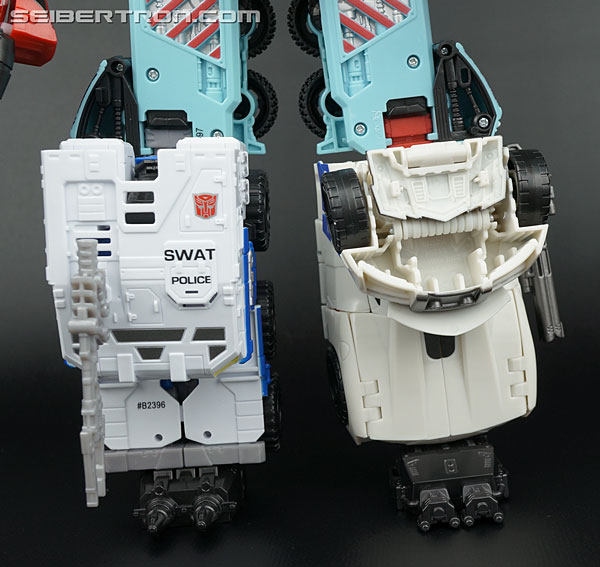 Transformers Generations Combiner Wars Defensor (Image #37 of 154)
