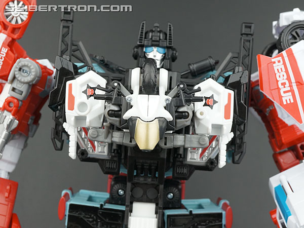 Transformers Generations Combiner Wars Defensor (Image #42 of 154)