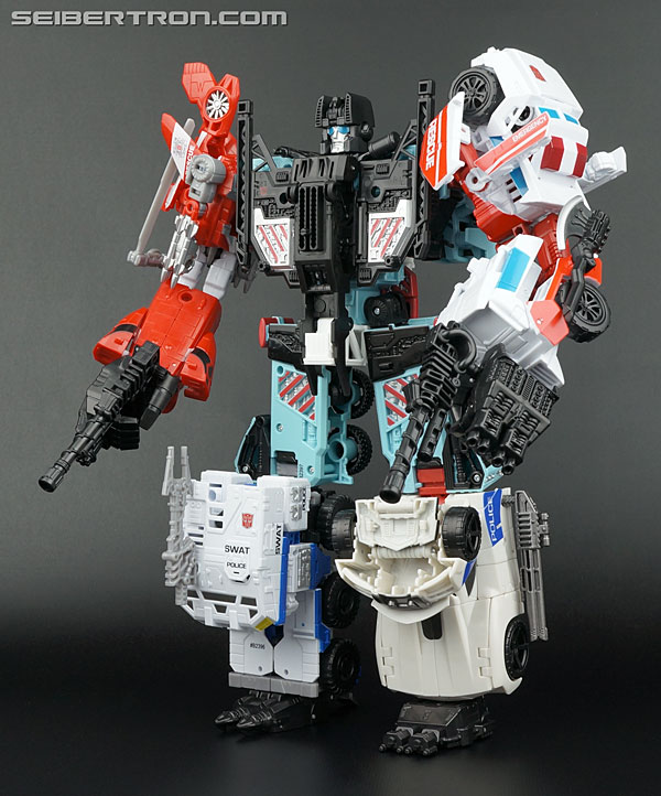 transformers combiner wars defensor action figure set