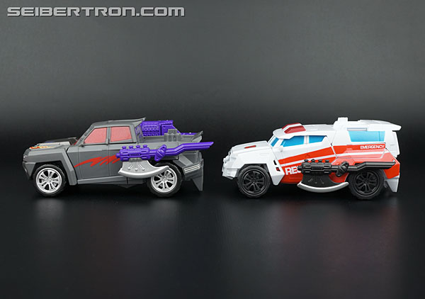 Transformers Generations Combiner Wars First Aid (Image #51 of 137)