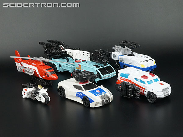 Transformers Generations Combiner Wars First Aid (Image #56 of 137)