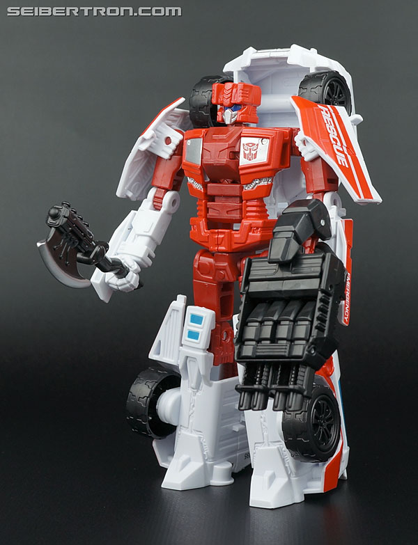 transformers first aid combiner wars