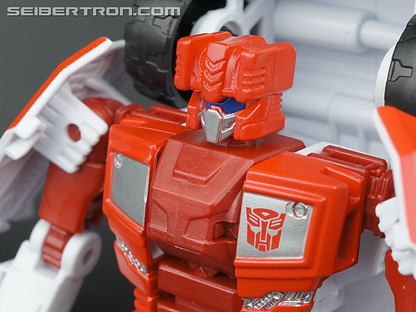 Transformers Generations Combiner Wars First Aid (Image #81 of 137)