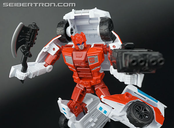 transformers first aid combiner wars