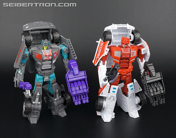 Transformers Generations Combiner Wars First Aid (Image #121 of 137)