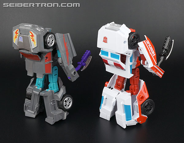 Transformers Generations Combiner Wars First Aid (Image #122 of 137)