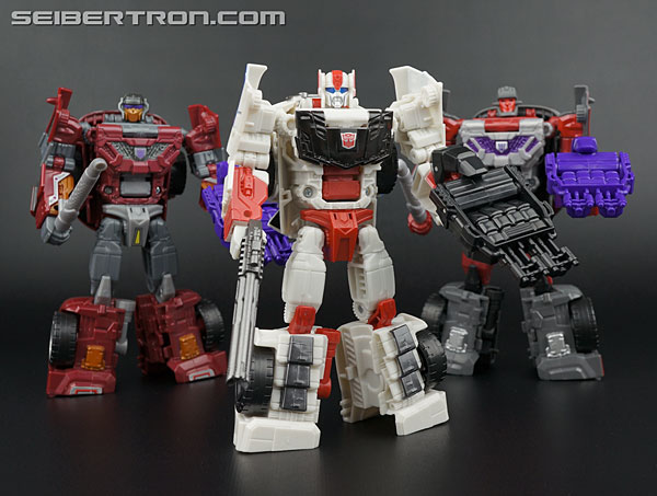 Transformers Generations Combiner Wars Streetwise (Image #132 of 149)
