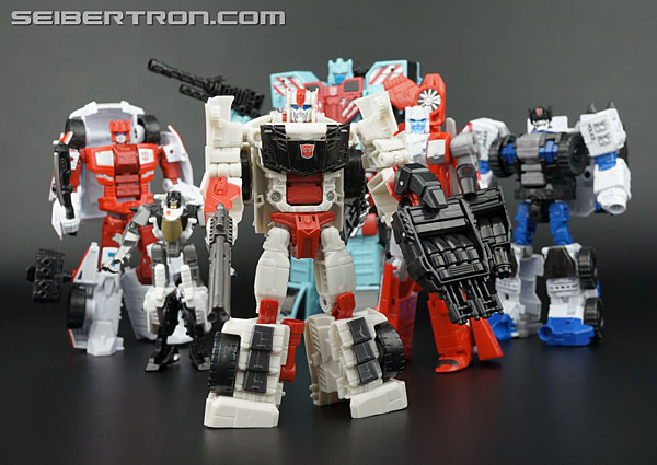 Transformers Generations Combiner Wars Streetwise (Image #146 of 149)