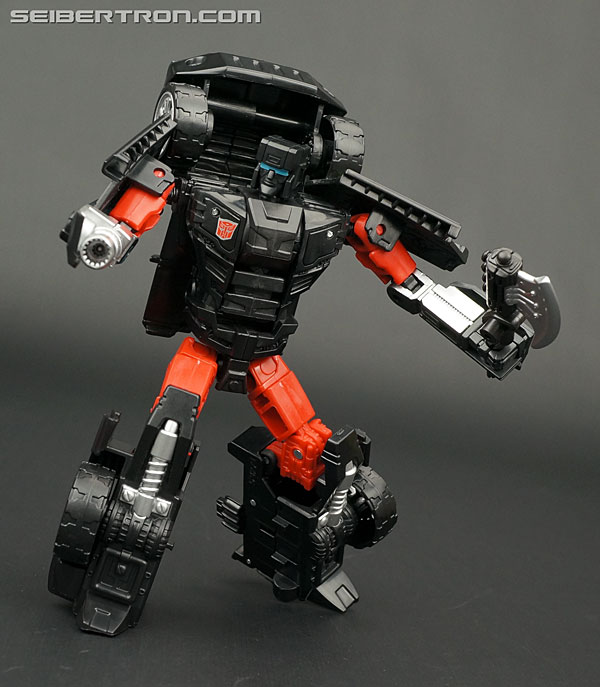 transformers trailbreaker toy