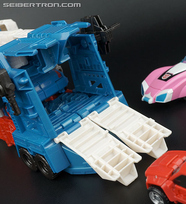 Transformers Generations Combiner Wars Ultra Magnus (Image #67 of 207)