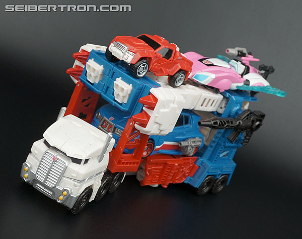 Transformers Generations Combiner Wars Ultra Magnus (Image #71 of 207)