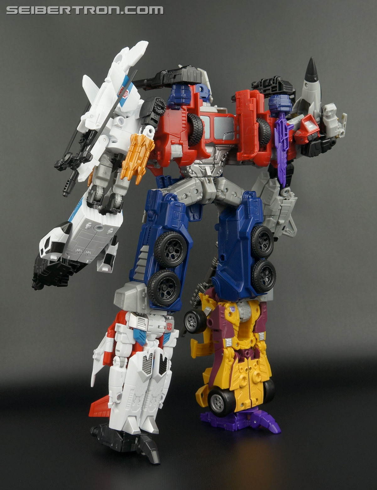 transformers combiner wars ultra prime