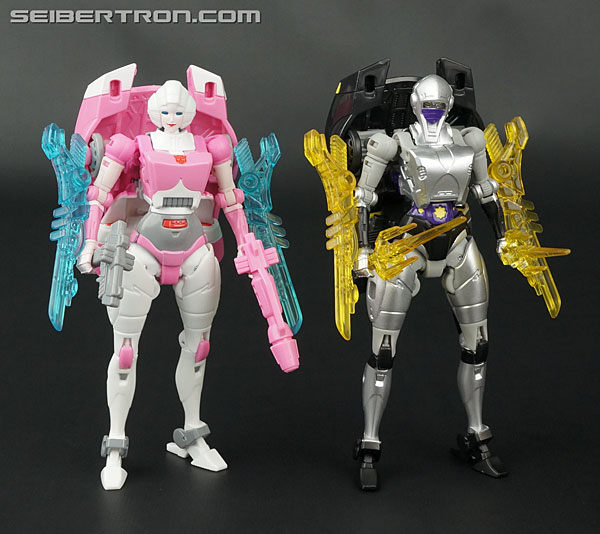 Transformers News: Top 5 Best Female Transformers Toys