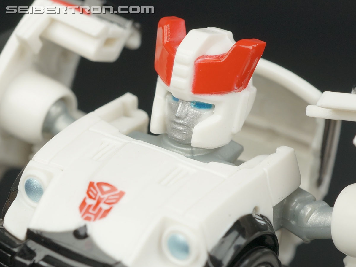 Q-Transformers Prowl (Image #47 of 88)