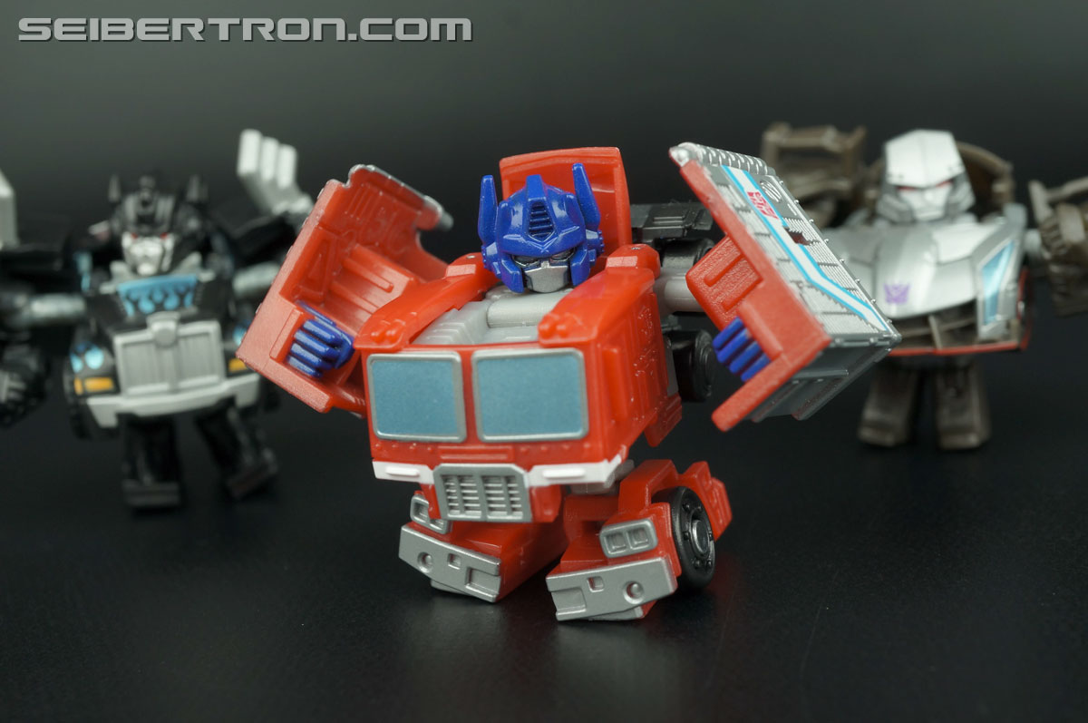 Q-Transformers Optimus Prime (Convoy) (Image #90 of 90)