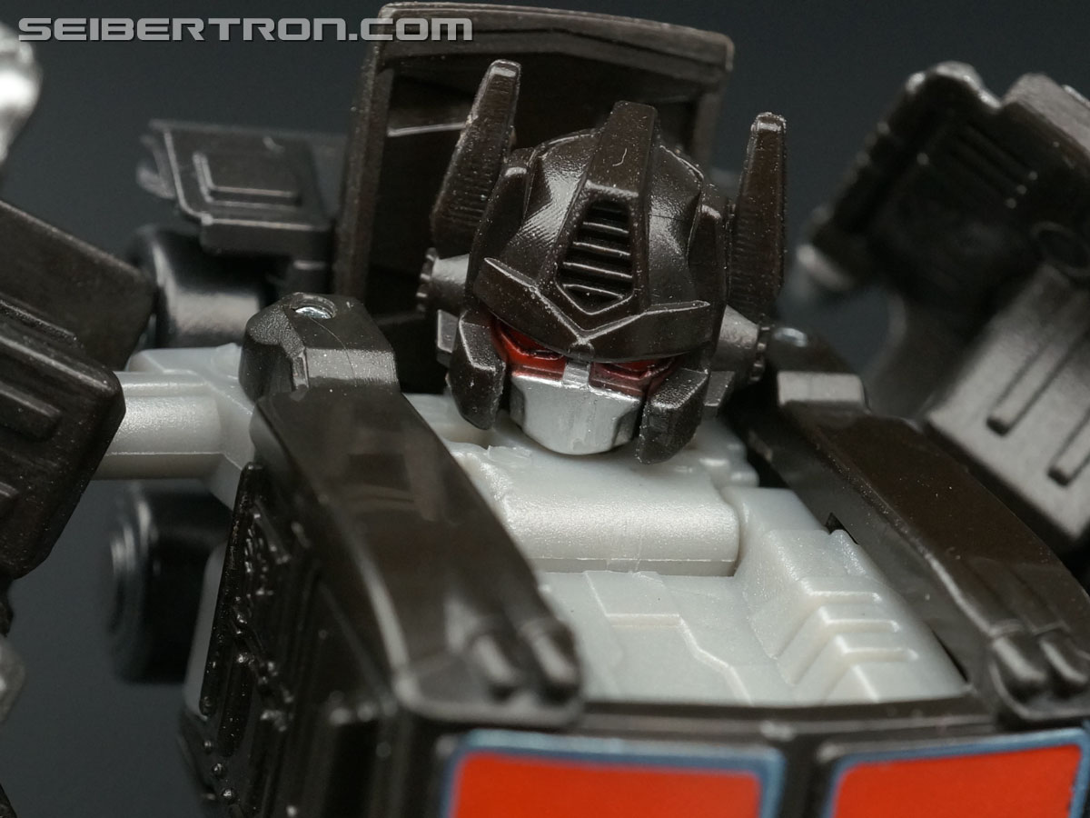 Q-Transformers Black Convoy (Black Optimus Prime) (Image #57 of 78)