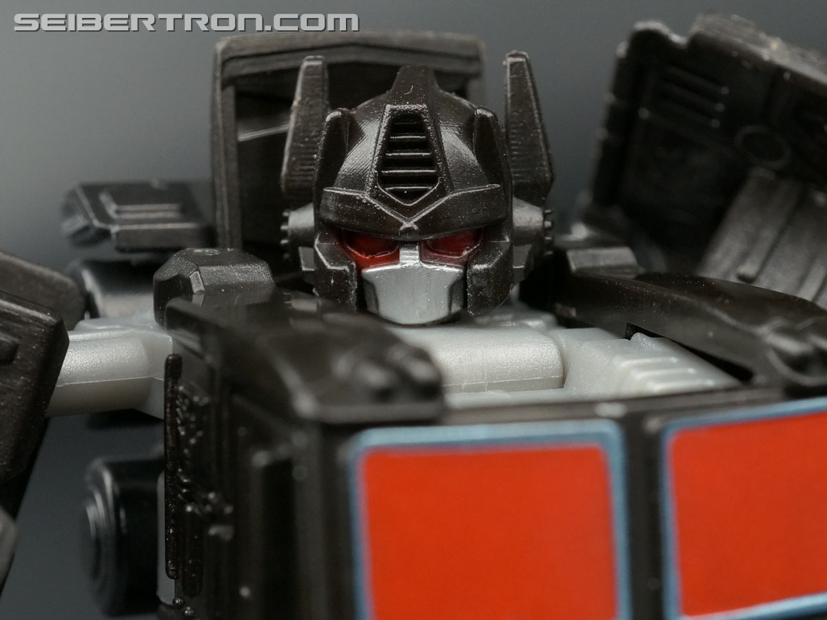 Q-Transformers Black Convoy (Black Optimus Prime) (Image #59 of 78)