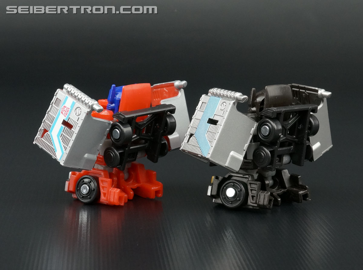 Q-Transformers Black Convoy (Black Optimus Prime) (Image #66 of 78)