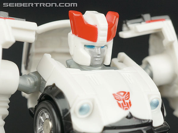 Q-Transformers Prowl (Image #36 of 88)